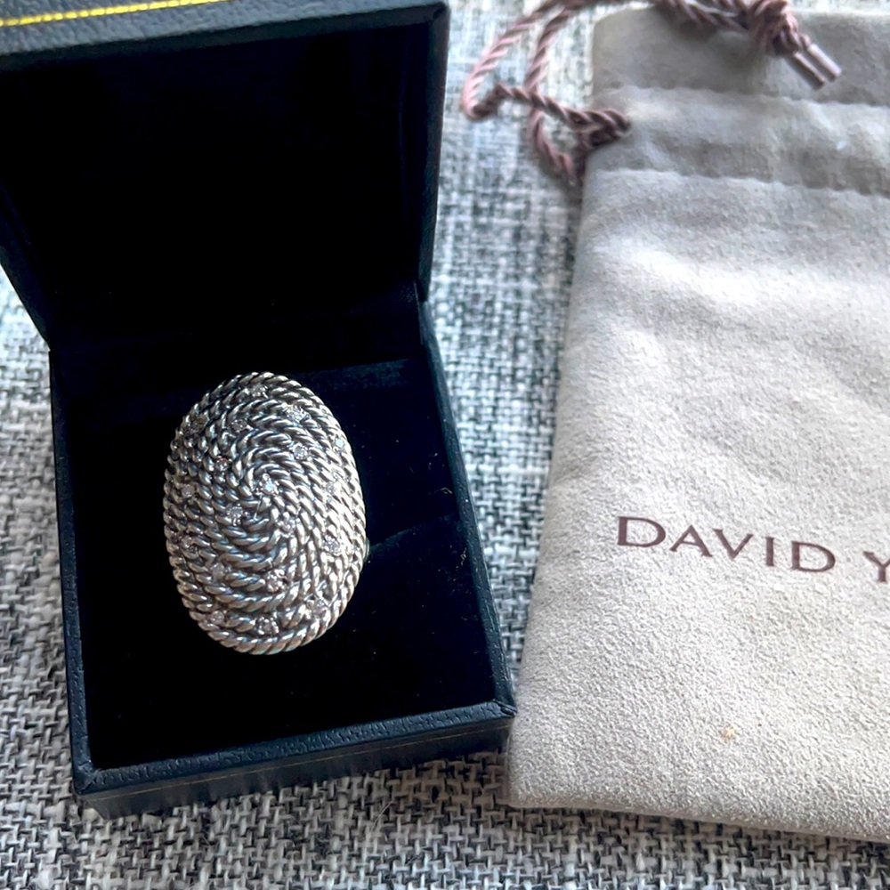 SOLD🎉 David Yurman coil Ring! 🎀